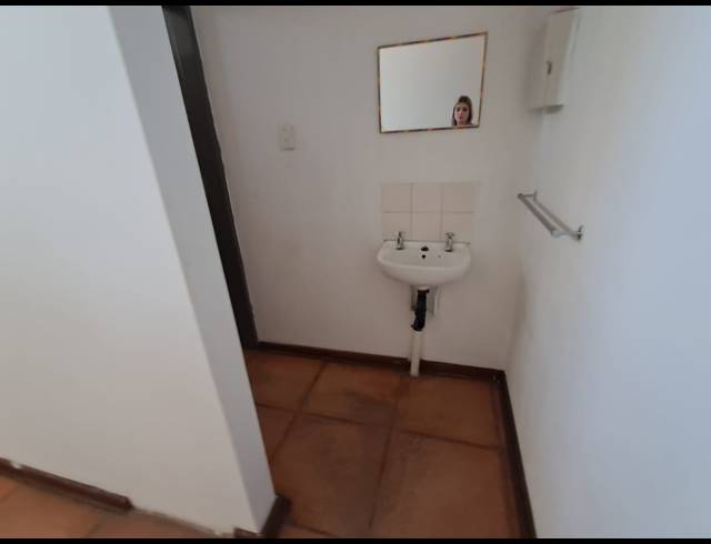 114M² MEDICAL SUITE FOR SALE IN VEREENIGING CENTRAL